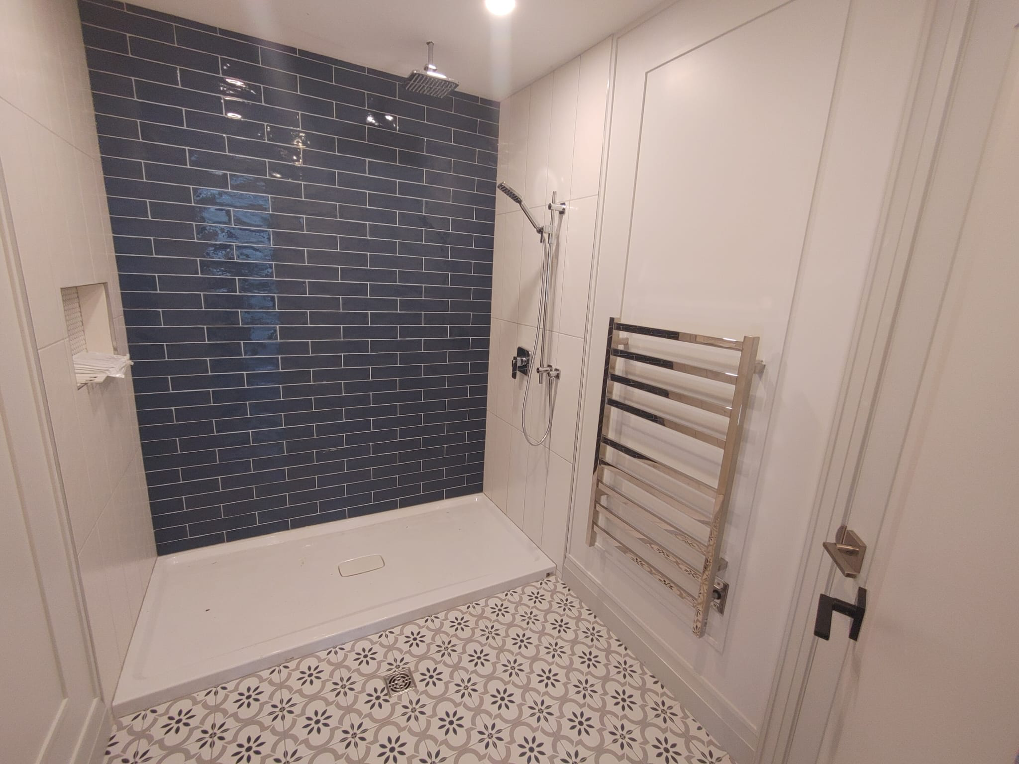 Major Renovation and Tiling Inc