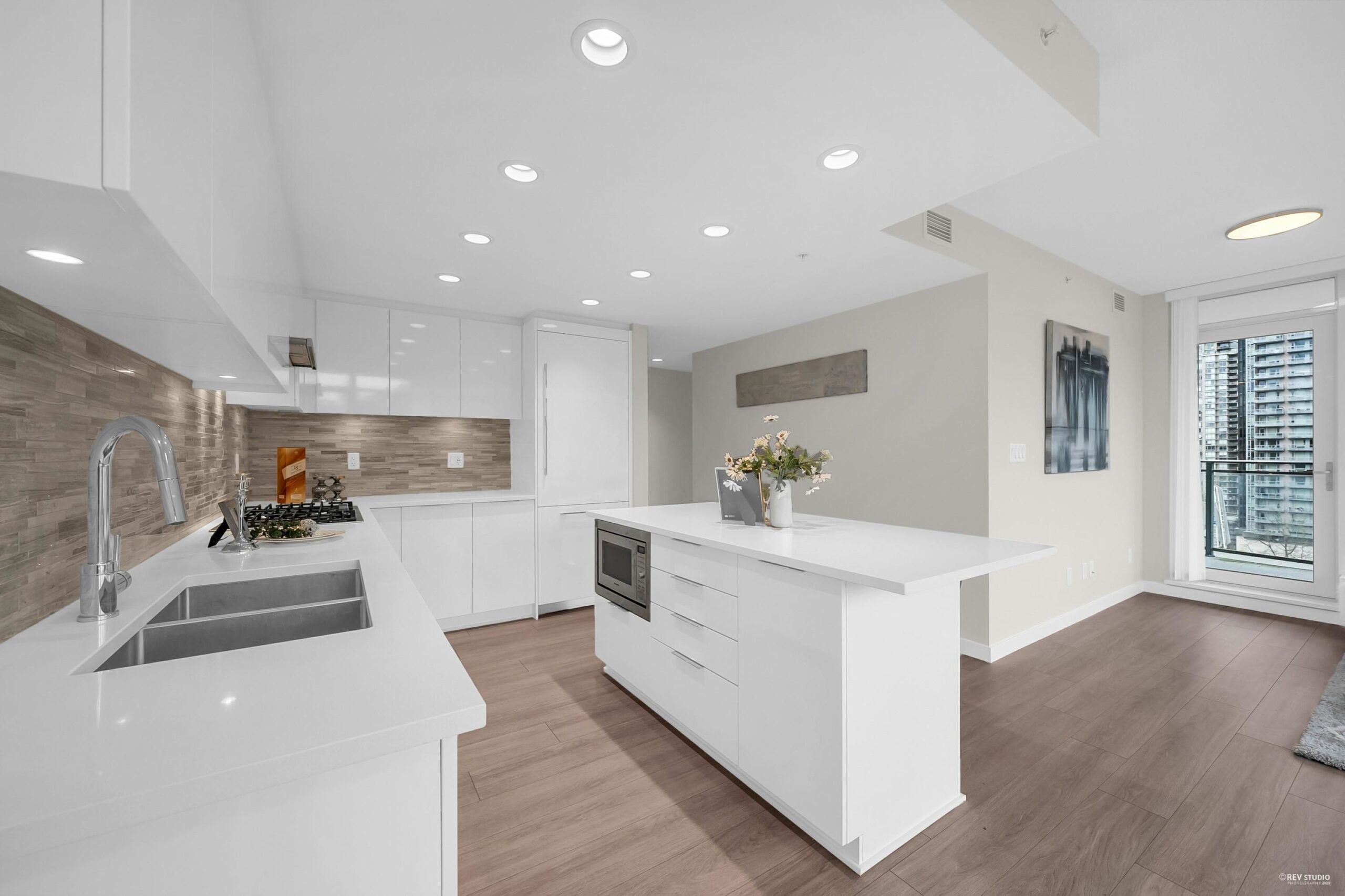 3-bedroom, 2-bath corner