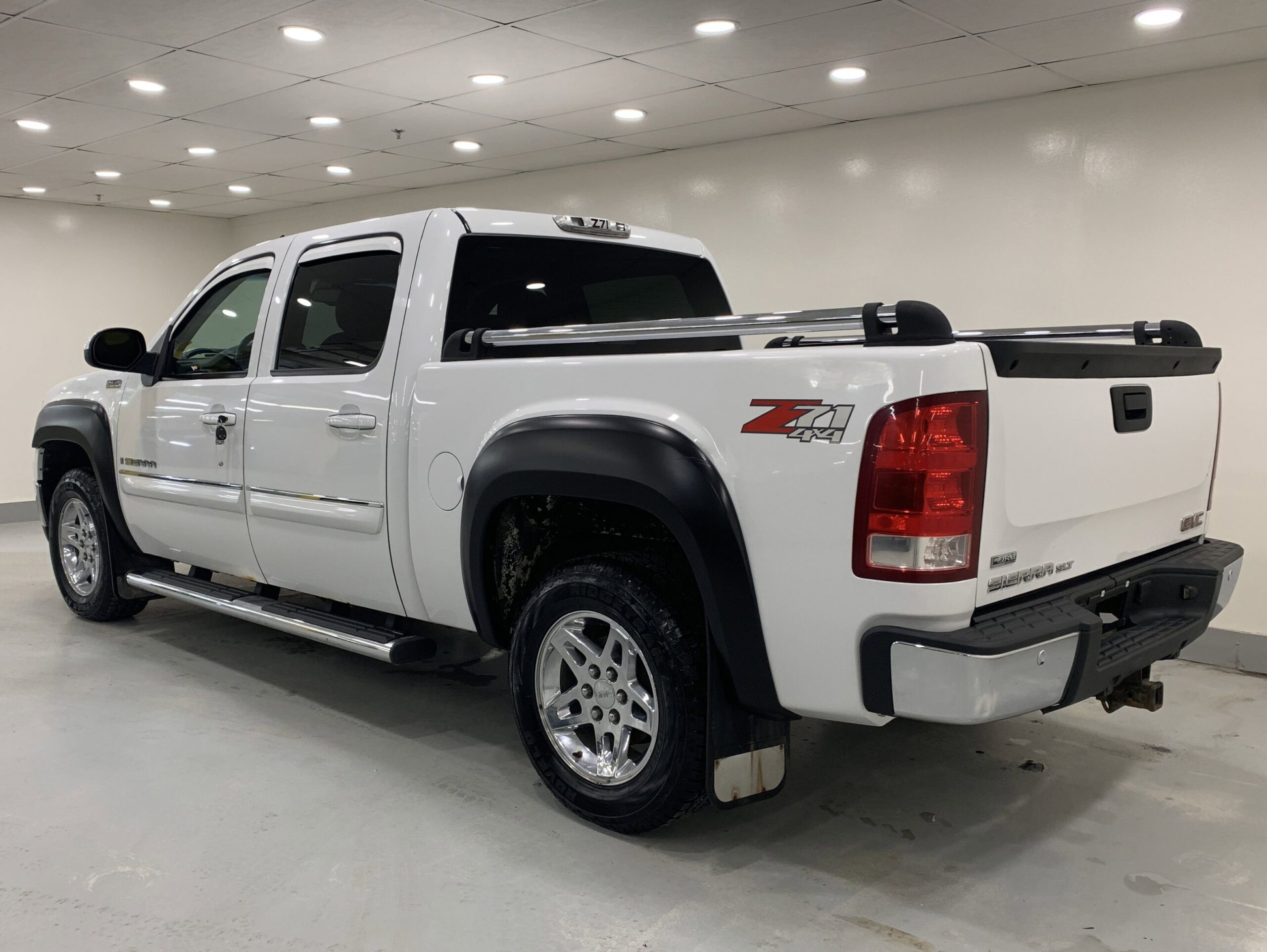 PRE-OWNED 2009 GMC Sierra 1500 SLE * Heated seats *