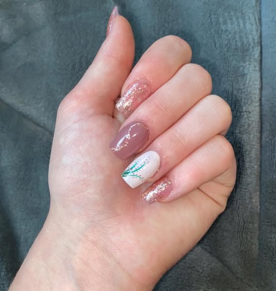 Polished Nails & Spa