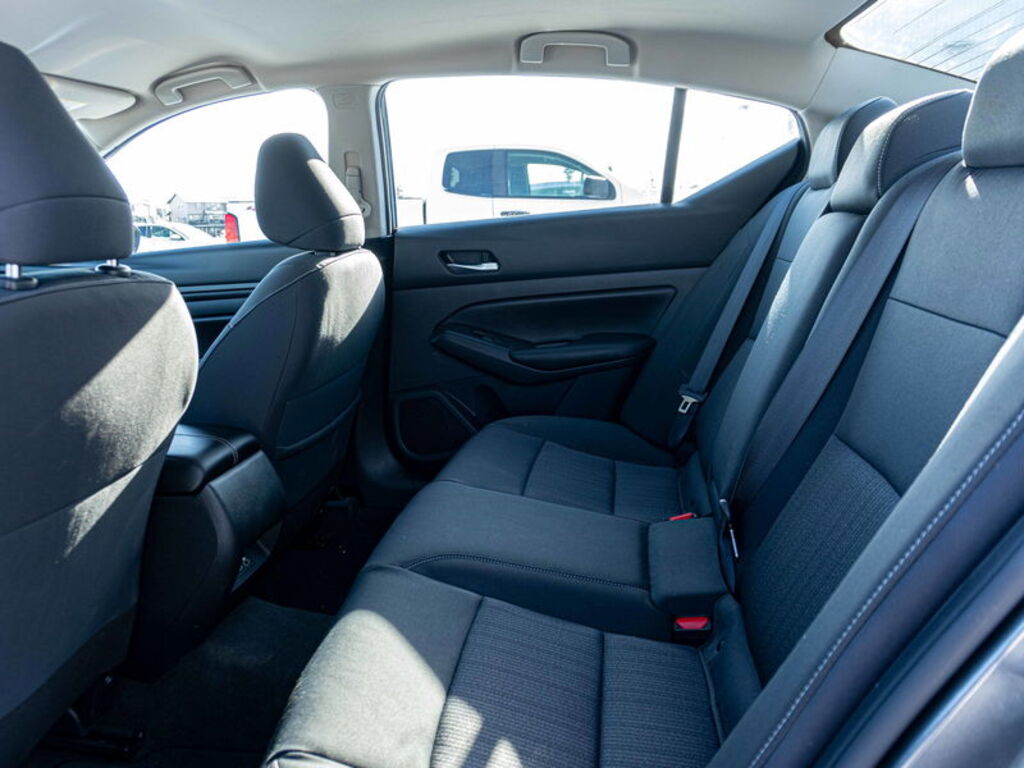 2022 Nissan Altima 2.5 SE