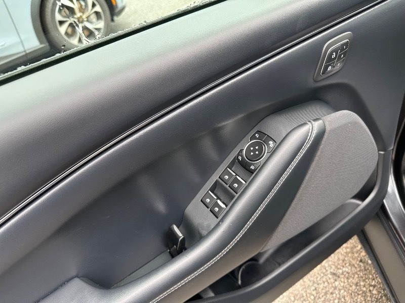 2021 Ford Mustang Mach-E Select COMFORT & APPEARANCE PACKAGES