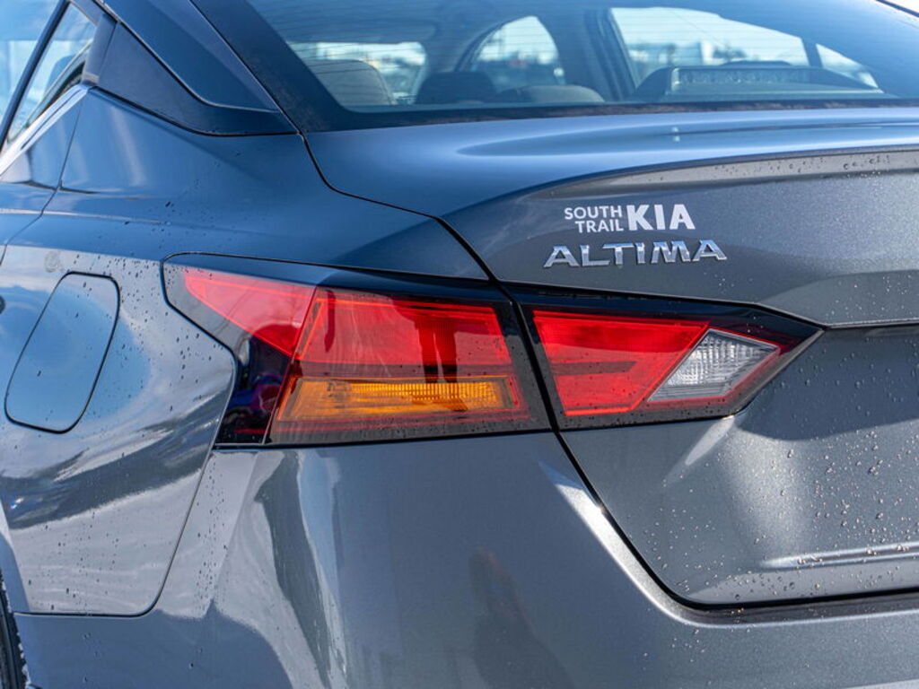 2022 Nissan Altima 2.5 SE