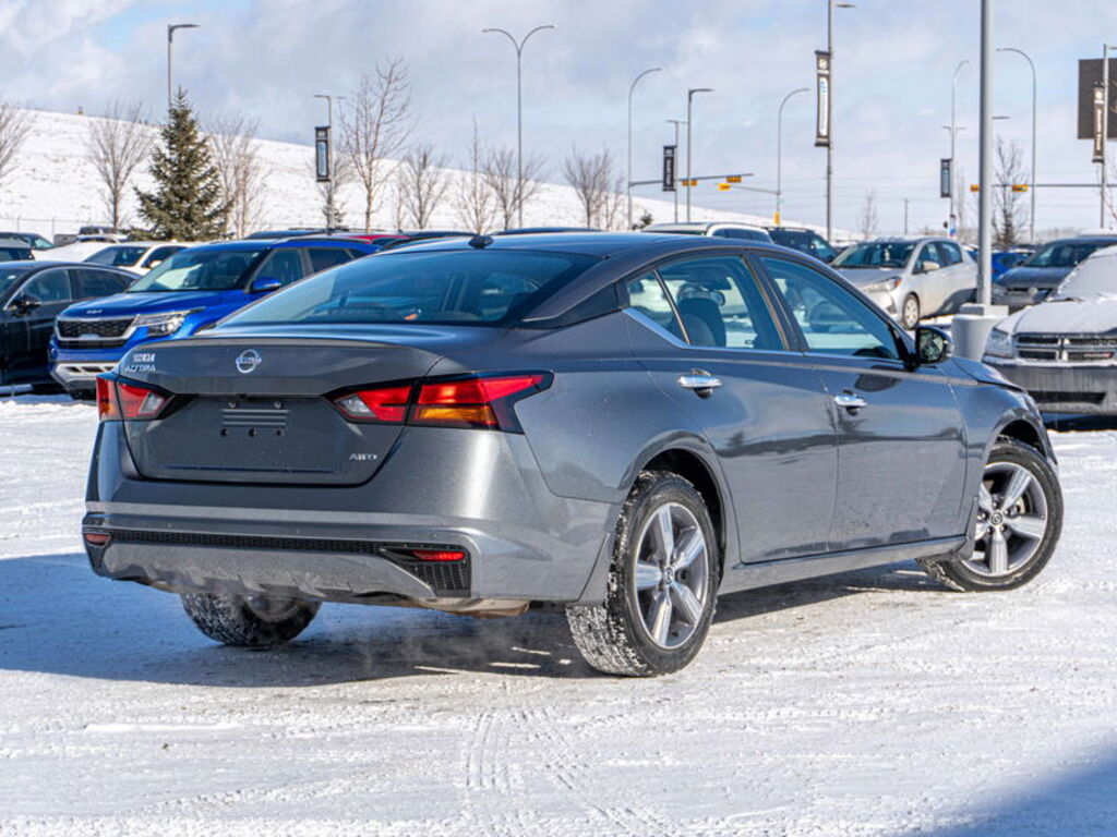 2022 Nissan Altima 2.5 SE