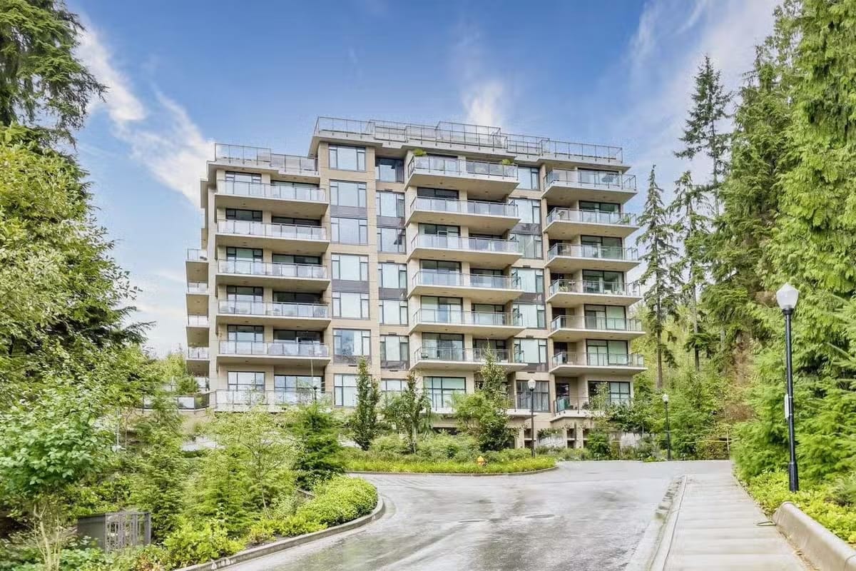 2 Bed 2 Bath PARKWAY BOULEVARD