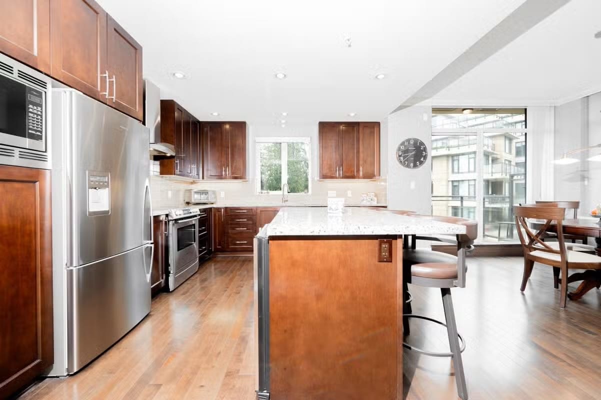 2 Bed 2 Bath PARKWAY BOULEVARD