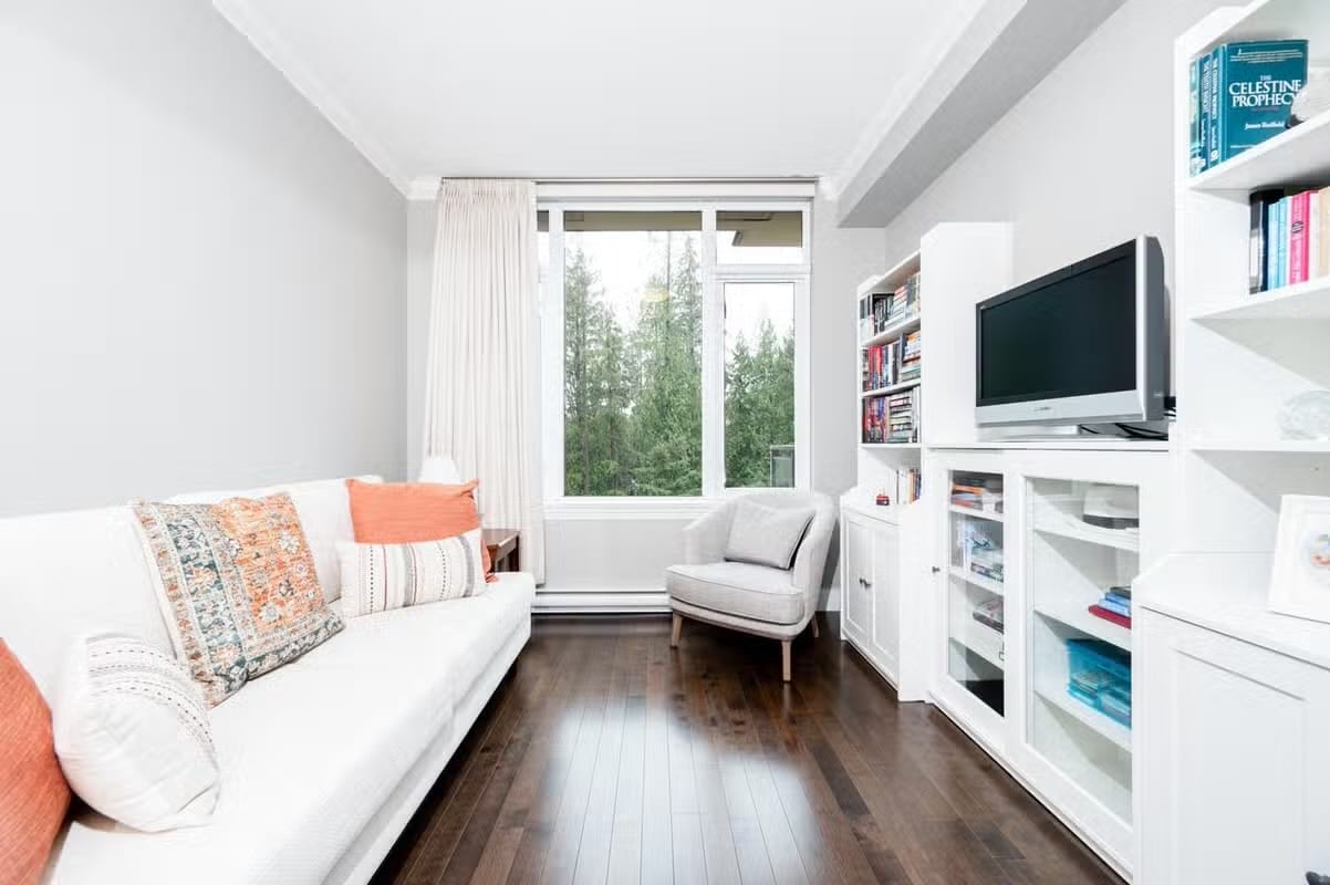 2 Bed 2 Bath PARKWAY BOULEVARD