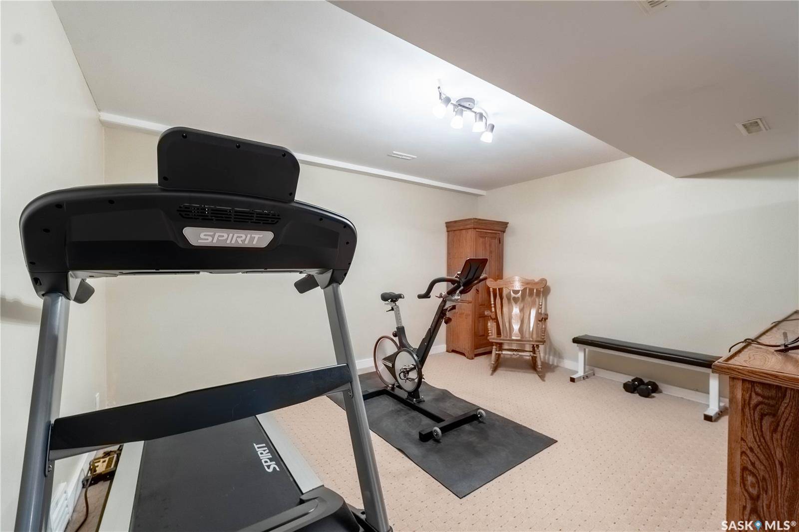 64 Bluebell CRESCENT Moose Jaw, SK S6J 1A2