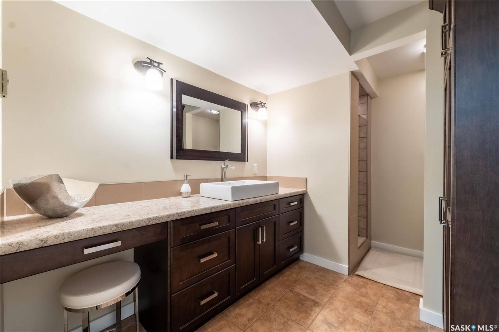 64 Bluebell CRESCENT Moose Jaw, SK S6J 1A2