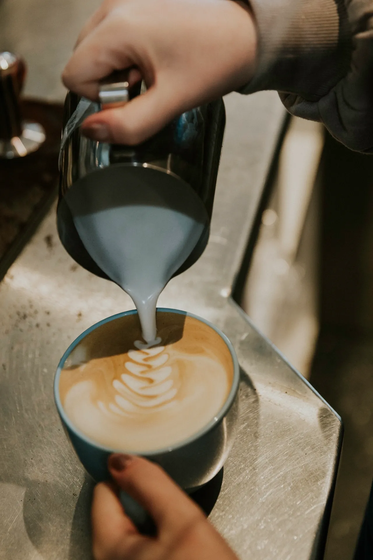 Hugs in a Mug Coffee Bistro