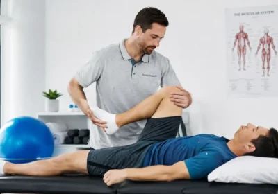 Physiotherapy-Session-in-a-legend-physio-Clinic